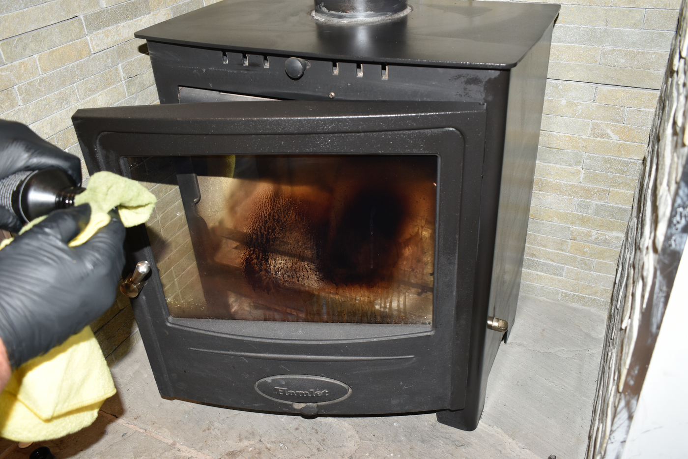 The Stove Wizard Stove Polish 250ml